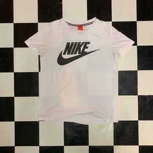 Comfy Nike T-Shirt - Size M